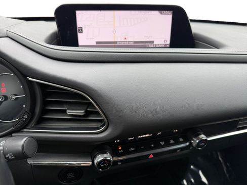 Used 2024 MAZDA CX-30 AWD 2.5 S w/ Preferred Package image 12