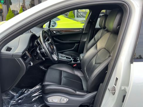 Used 2016 Porsche Macan S image 19