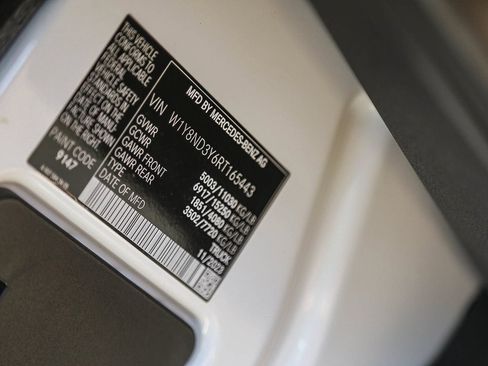 Used 2024 Mercedes-Benz Sprinter 3500 image 26
