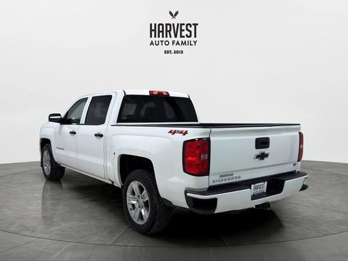 Used 2018 Chevrolet Silverado 1500 Custom w/ Custom Value Package AWD/4WD image 4