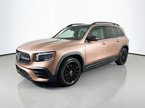 Used 2022 Mercedes-Benz GLB 250 image 1