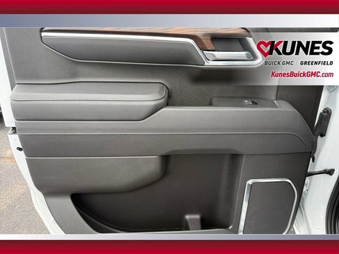 Used 2025 GMC Sierra 1500 SLT AWD/4WD image 37