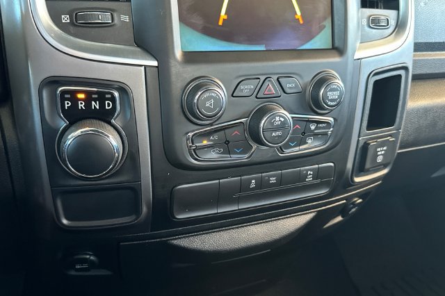 Used 2021 RAM 1500 Classic SLT RWD image 18