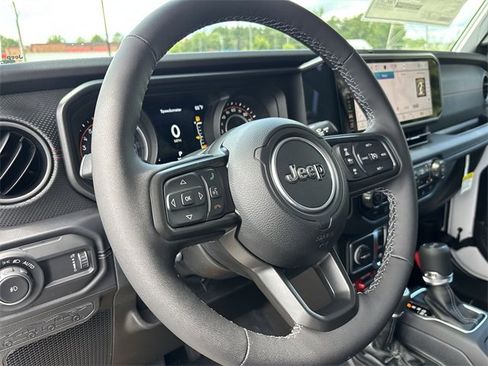 New 2025 Jeep Wrangler Rubicon image 31