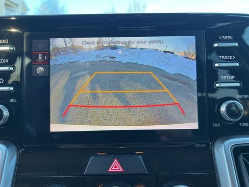 Used 2023 Kia Sorento LX image 19