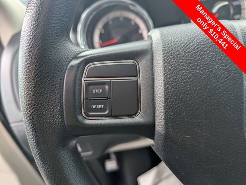 Used 2016 Dodge Grand Caravan American Value Package FWD image 15