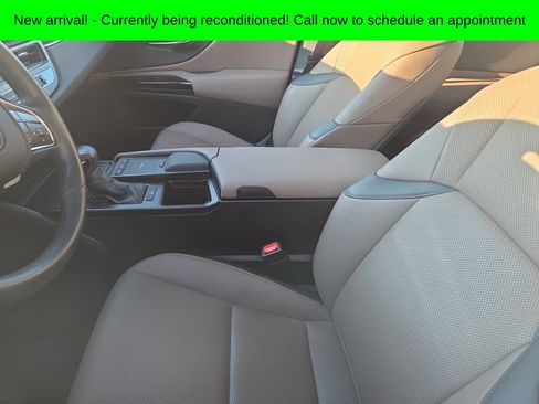 Used 2022 Lexus ES 350 w/ Premium Package FWD image 8