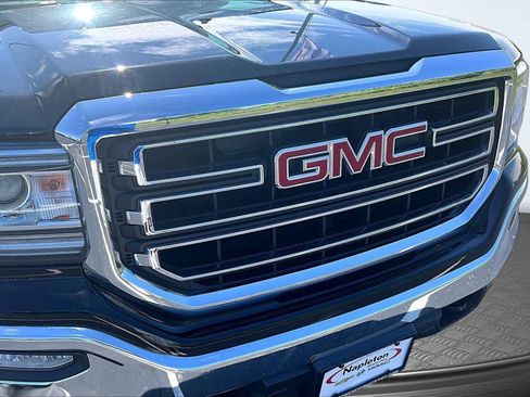 Used 2017 GMC Sierra 1500 SLE w/ SLE Value Package AWD/4WD image 29