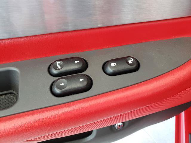 Used 2002 Ford Thunderbird RWD image 18