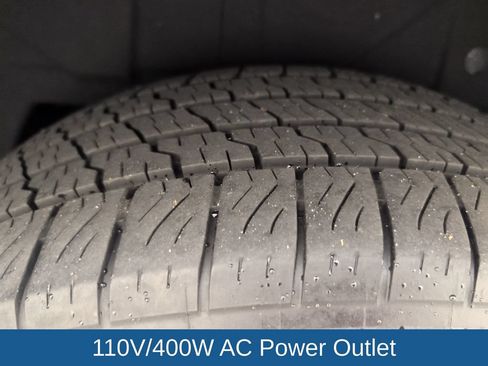 Used 2025 Ford Expedition Active RWD image 21