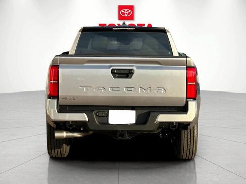 New 2026 Toyota Tacoma SR5 AWD/4WD image 4