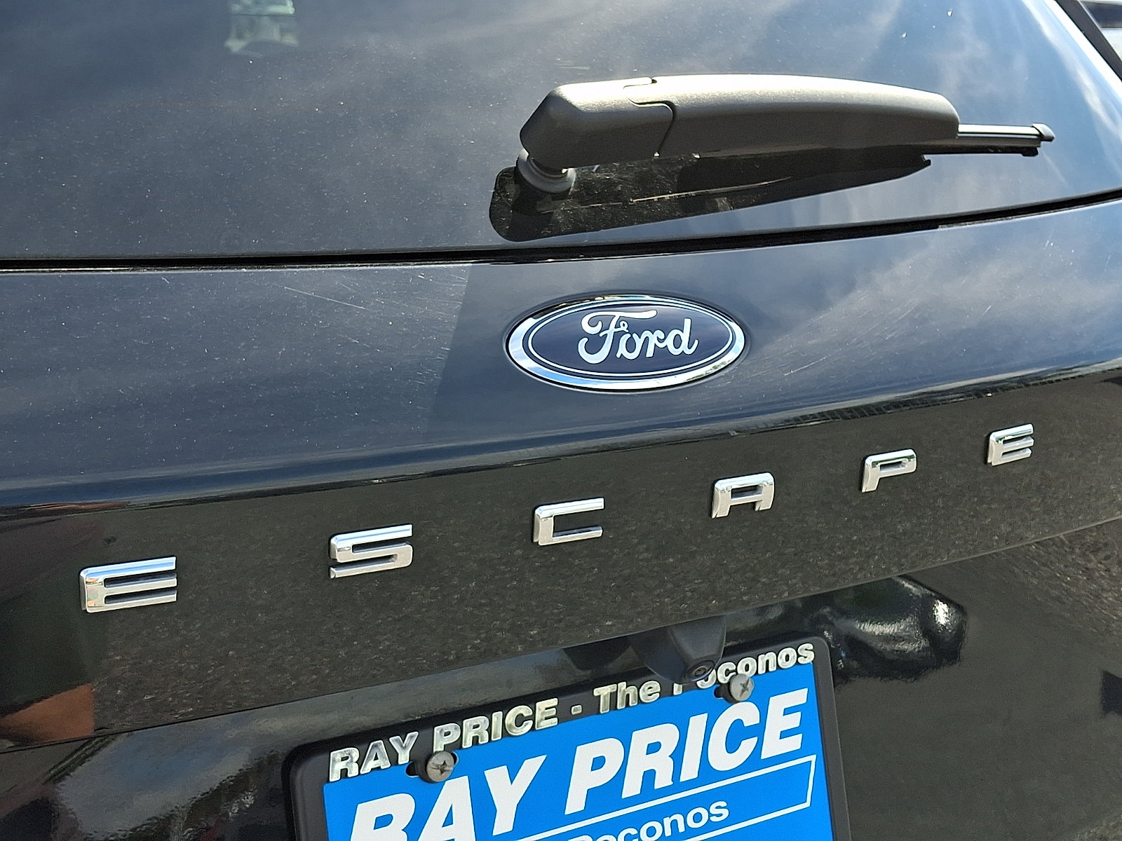Used 2025 Ford Escape ST-Line Select AWD/4WD image 31
