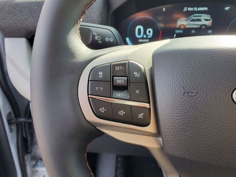 New 2026 Ford Explorer Active w/ Active Comfort Package AWD/4WD image 15