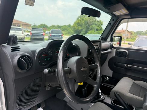 Used 2008 Jeep Wrangler X AWD/4WD image 13