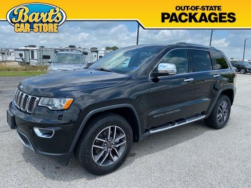Used 2019 Jeep Grand Cherokee Limited w/ Trailer Tow Group IV AWD/4WD image 3