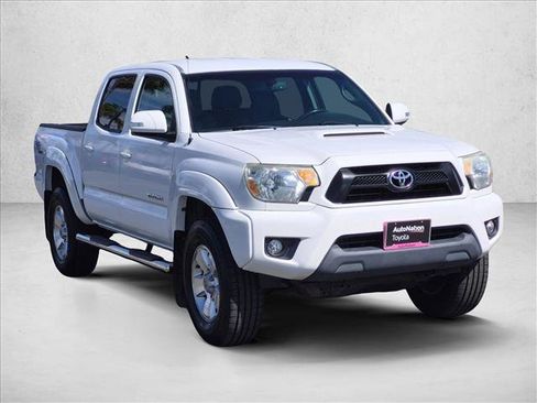 Used 2012 Toyota Tacoma PreRunner w/ TRD Sport Pkg RWD image 3