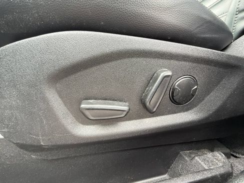 Used 2024 Ford Edge SEL AWD/4WD image 14