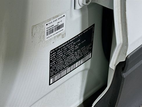 Used 2024 Volkswagen Tiguan S image 12