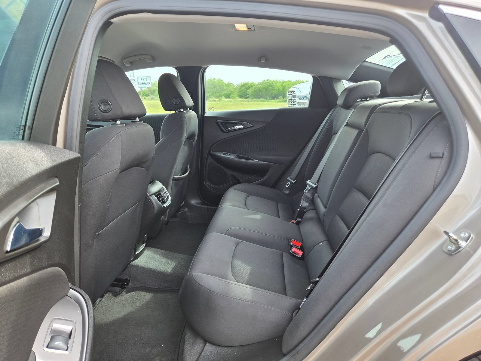 Used 2024 Chevrolet Malibu LT FWD image 15