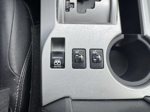 Used 2014 Toyota 4Runner SR5 Premium image 26