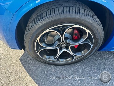 Used 2023 Alfa Romeo Stelvio Veloce AWD/4WD image 10