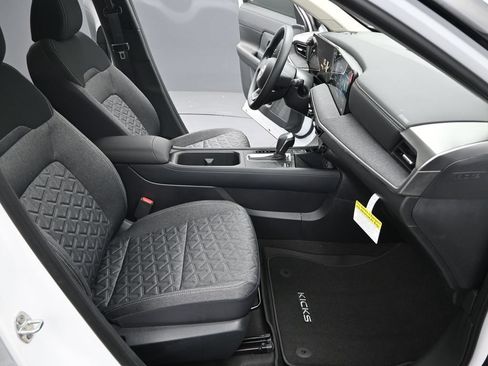 Certified 2026 Nissan Kicks SV w/ SV Premium Package FWD image 28