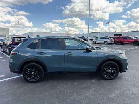 Used 2025 Honda HR-V Sport image 7