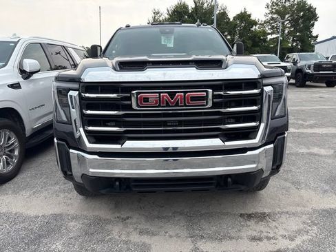 Used 2024 GMC Sierra 2500 SLE w/ SLE Value Package; AWD/4WD image 15