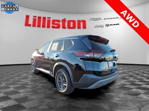 Used 2023 Nissan Rogue S image 3