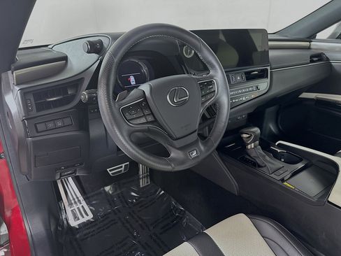 Used 2025 Lexus ES 350 F Sport image 9