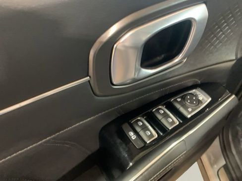 Used 2023 Kia Sorento SX image 21
