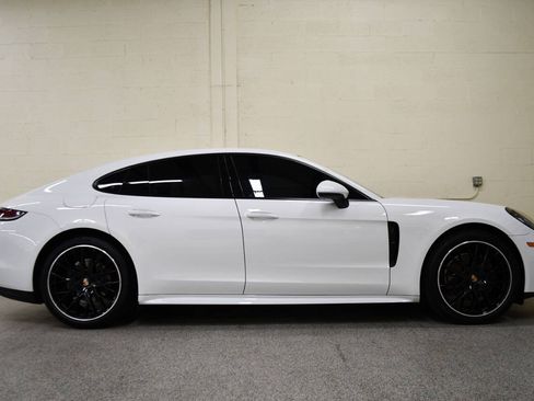 Used 2021 Porsche Panamera RWD image 4