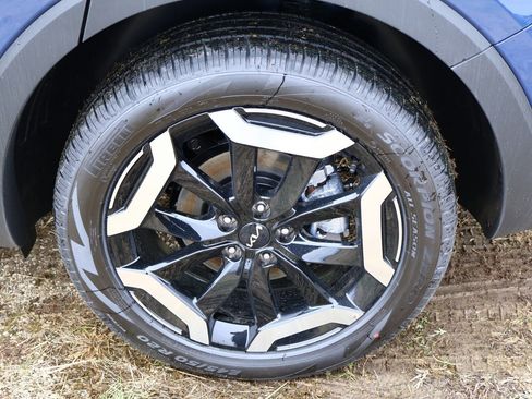 Used 2025 Kia Telluride S image 30