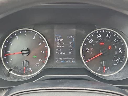 Used 2021 Toyota RAV4 XLE AWD/4WD image 27
