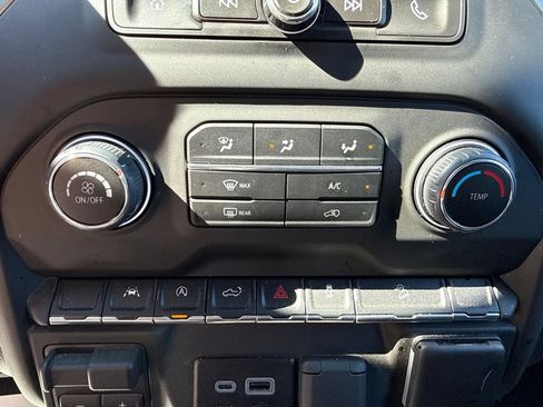 Used 2024 Chevrolet Silverado 1500 Custom Trail Boss w/ LPO, Dark Essentials Package AWD/4WD image 31
