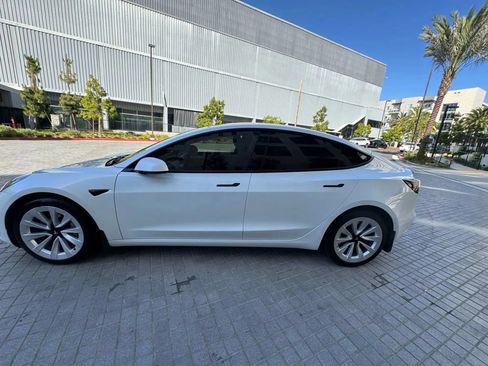 Used 2023 Tesla Model 3 Standard Range RWD image 5