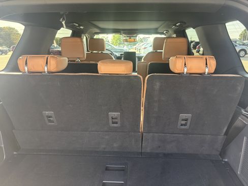 Used 2024 Ford Expedition Platinum image 44