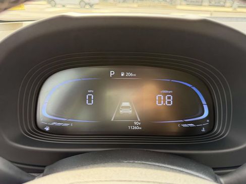 Certified 2023 Hyundai Venue Limited w/ Cargo Package FWD image 25