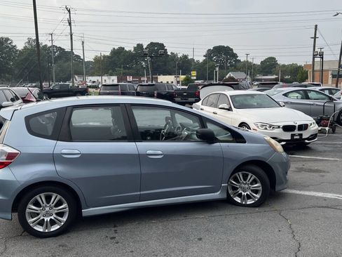 Used 2011 Honda Fit Sport image 4