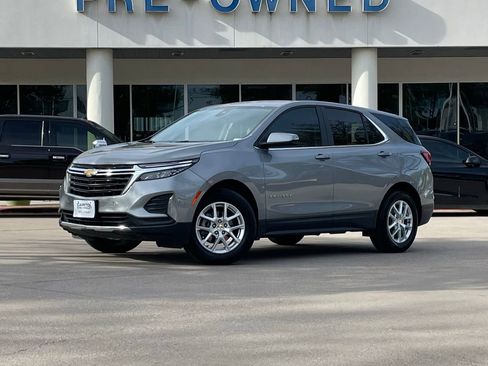 Used 2024 Chevrolet Equinox LT image 2