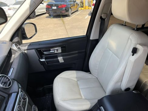 Used 2015 Land Rover LR4 HSE LUX AWD/4WD image 20
