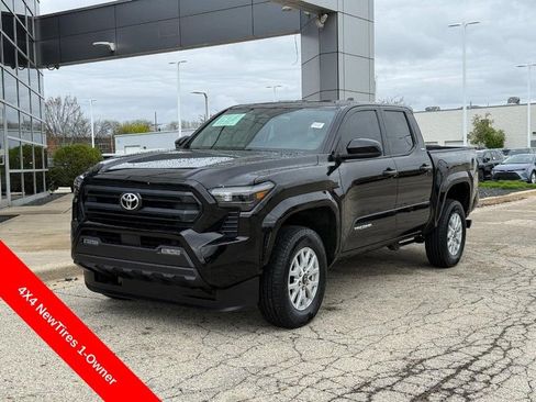 Used 2025 Toyota Tacoma SR AWD/4WD image 7