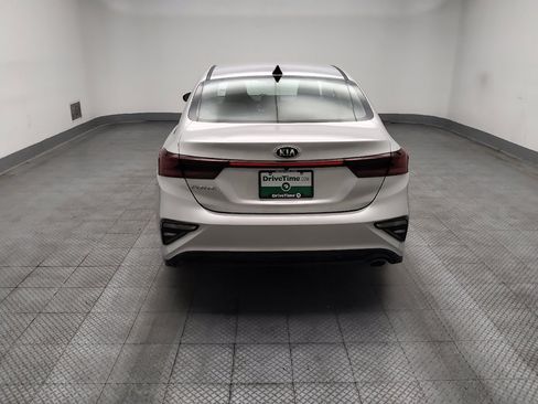 Used 2019 Kia Forte LXS FWD image 6