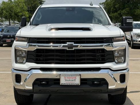 Used 2024 Chevrolet Silverado 2500 LT AWD/4WD image 8