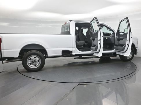 New 2026 Ford F350 XL w/ XL Chrome Package image 4