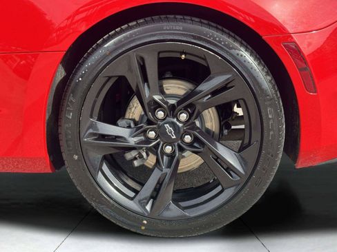 Used 2021 Chevrolet Camaro LT w/ Technology Package RWD image 49