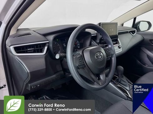 Used 2025 Toyota Corolla LE image 11