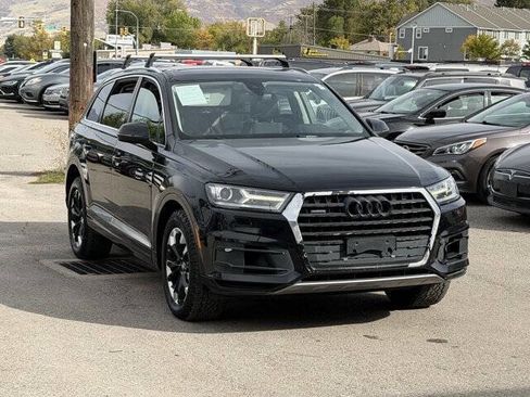 Used 2018 Audi Q7 3.0T Premium Plus image 2