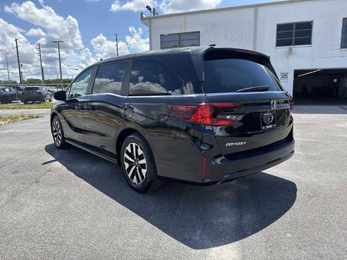 Used 2025 Honda Odyssey EX-L image 4