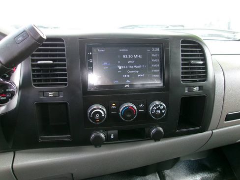 Used 2013 Chevrolet Silverado 2500 W/T AWD/4WD image 17